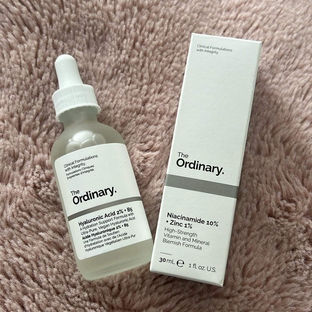 The ordinary Hyaluronic acid + Niacinamide